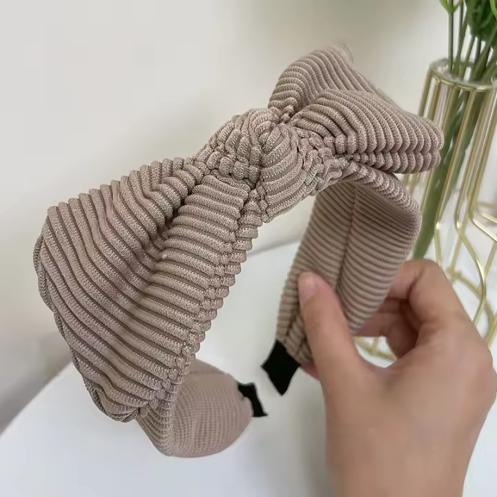 Nueva Diadema De Punto Con Mariposa Y Rayas Para Mujer Estilo Creativo Color Sólido Con Orejas De Conejo Borde Ancho Clip Para El Cabello - 1