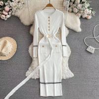 Vestido De Punto Para Mujer Estilo Office Lady Cuello En V Con Botones Y Cinturón Vestido Bodycon De Otoño E Invierno De Marca - details 8