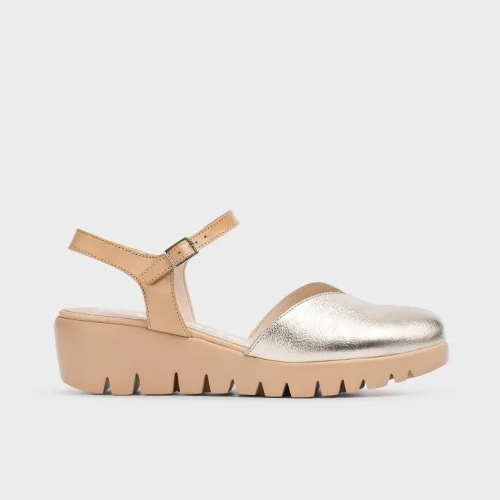 Calzado Sandalias marca Wonders modelo C-33237-Pt para mujer en color metal - 1