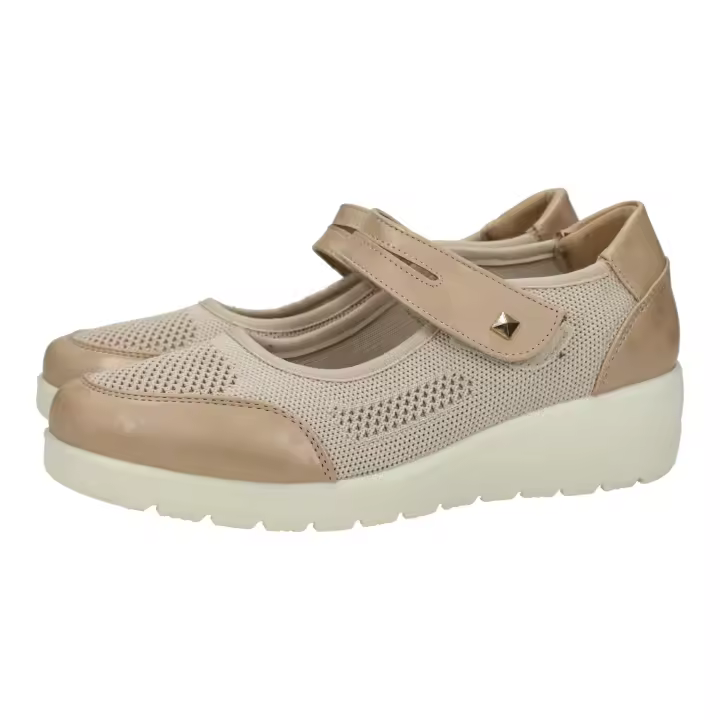 Manoletinas marca DOCTOR CUTILLAS para mujer en color platino. Bailarinas para mujer, en color platino, con velcro, merceditas cómodas para usar a diario, hechas en España - 1