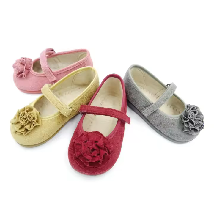 Mercedita De Niña Con Adorno De Flor Y Suela De Caucho - 1