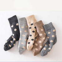 5 Pares De Calcetines Para Niñas Con Puntos Y Oso Terciopelo Cálidos Y Suaves Para Niños Y Niñas De 3 a 12 Años Calcetines De Tele Para Invierno - details 6