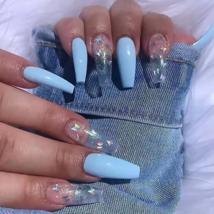 Uñas postizas de baiarina, bright Azul color, con diseño de Mariposa, cobertura total, acrílicas, para Mujeres y niños (24 Unidades) - 1