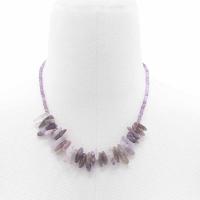 Collar largo artesanal con piedras naturales de amatista – Diseño boho en tonos morado y plata | AW Regalos Accessories - details 5