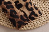 Pantalla De Mano Con Codos Para Mujer Estampado De Leopardo Estilo Retro Europeo Y Americano Con Borlas Decorativas 3D Versátil Para Mujer - details 23