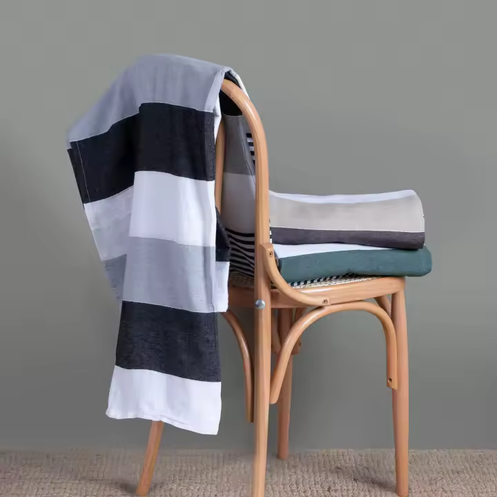 Llartextil Colcha Multiusos Saura Marengo de para Decoración Versátil y Suave - 1