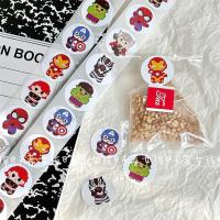 Nuevos 500PCS Pegatinas De Avengers Roll Estilo Kawaii Decorativas Para Niños Con Diseños De Hulk Iron Man Y Alliance MV Regalo Ideal - details 3