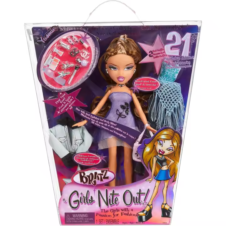 Bratz Muñeca de Moda edición Especial 21º cumpleaños - Yasmin - Incluye 2 Vestidos, 2 Pares de Zapatos, Bolso y Accesorios - Reedición para coleccionar - Edad: 4+ años - 1