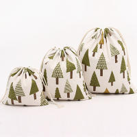 Bolsa De Regalo Hecha a Mano Con Diseño De Árbol De Navidad Y Girasoles Blancos De Algodón Y Lino Original Y Fresca Con Cierre De Cordón - details 2
