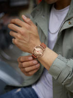 Reloj De Cuarzo Para Hombre TOMI Con Correa De Cuero Minimalista Y Moderna Cristal Hueco Personalizado Resistentes Al Agua - details 16