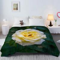 Manta Suave De Punto De Coral Con Diseño De Rosa Chino Amarilla Y Hoja Verde Para Adolescentes Adultos Y Niños Manta Cálida Y Acolchada Para Uso En Casa Picnic Viaje Y Hospital - details 3