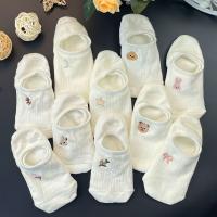 Conjunto De Calcetines De Algodón Para Mujer 10 Pares Calcetines De Tobillo Transpirables Veraniegos Con Patrón De Dibujos Animados Blancos Versátiles - details 6
