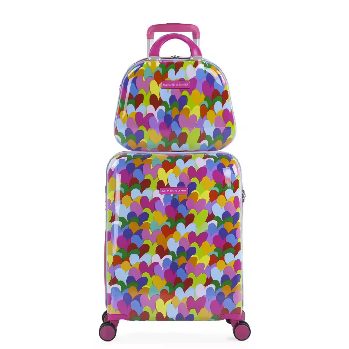 Maleta de Cabina y Neceser Agatha Ruiz de la Prada Colección Corazones: ABS Rígido Corrugado - 4 RUEDAS dobles 360 - Candado TSA integrado - Neceser adaptable al trolley - 2 Años GARANTÍA - 1