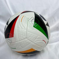 Pelota De Fútbol Clásica Tamaño 5 Hecha a Mano Con Cuero PU Duradera Para Deportes Al Aire Libre Entrenamiento Y Juegos - details 3