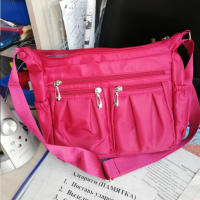 Bolso cruzado de nailon para mujer, bandolera de gran capacidad con múltiples bolsillos, para ir de compras, de viaje, de ocio - details 1