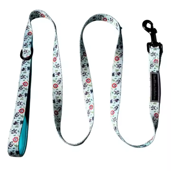 Correa Huellitas Infinitas Sweet Pandas 152cm | Resistente y Segura - 1
