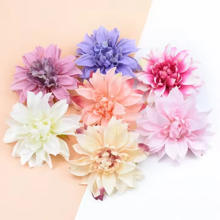 100pcs Gerberas De Seda 10CM Para Decoración Navideña Boda Scrapbooking Regalos De Festival Adornos De Cabeza Fotografía Props Caja De Caramelo - 1