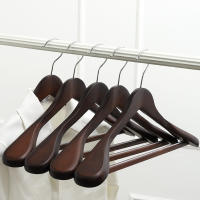 Percha De Traje De Madera Negra Nogal Con Gancho De Metal Antideslizante Soporte De Hombro Sin Costuras Para Secado De Ropa - details 2