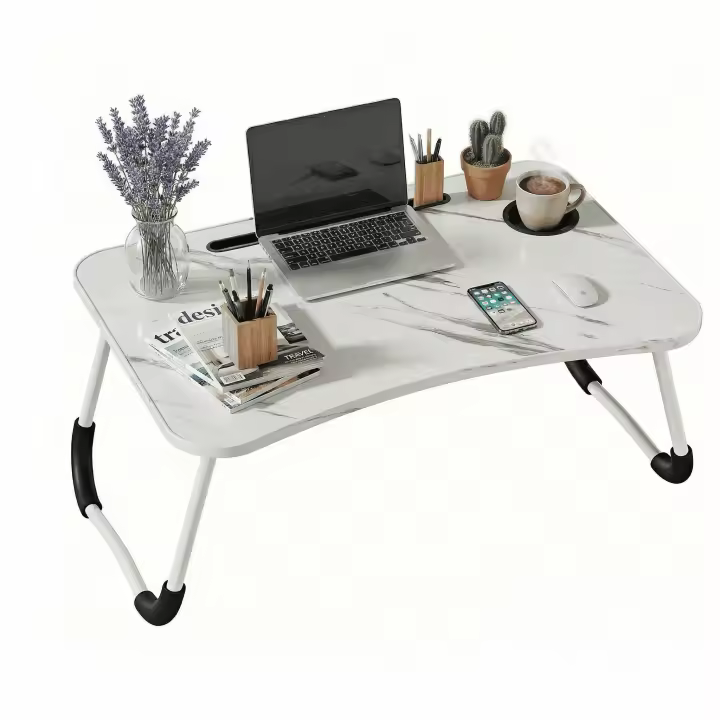 DECODEKO 50X30cm Bandeja para Cama y Sofá Reclinable,Mesa plegable portátil multifuncional de una pieza para cama con ranuras para vasos y tabletas, pies antideslizantes; adecuada para dormitorios, habitaciones de estudiantes y sofás de oficina - 1
