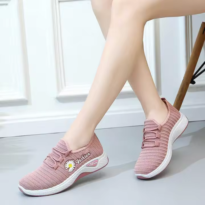 Nuevos Zapatos Para Mujer Verano Espalda De Queso Punto De Flecha Antiguo Pekín Deportivos Casuales Con Pequeño Margarita Casual Sports Shoes - 1