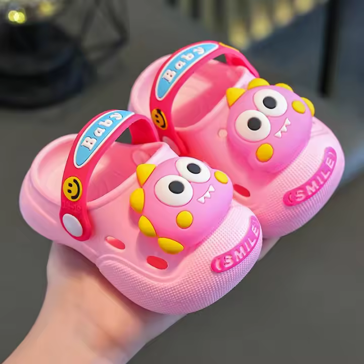 Zapatillas De Niños Con Agujeros Antideslizantes Y Suelas Suaves Para Uso Doméstico Y Outdoor Zapatos De Playa Y Río Cómodos Para Todo El Año - 1