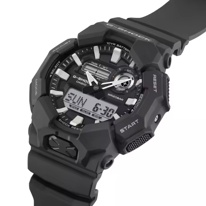 Casio G-Shock GA-010-1AJF JDM  55.1 × 51.9 × 17.5 mm 200M WR Carbon Core Guard 10 años batería - 1