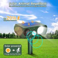 Repelente solar ultrasónico para animales con sensor de Movimiento y Luz de flash. Ideal para exteriores, weatherproof, para granjas, Jardines, Céspedes, Gatos, Perros, coyotes, aves, zorrillos, serpientes, Mapaches, Conejos y ardillas. - details 2