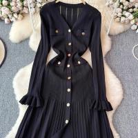 YuooMuoo Vestido Maxi Tejido Otoño Invierno Mujer Elegante V-cuello Botones Cintura Delgada Volantes Suéter Vestido Fiesta - details 14
