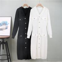Vestido De Fiesta Elegante Y Adelgazante Para Mujer De Knitted De Media Longitud Con Cuello V Estilo Francés De Moda De Otoño E Invierno Con Cierre De Pullover - details 1