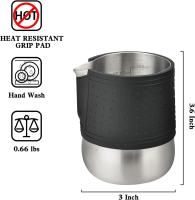 Jarra para espumar leche, jarra vaporizadora de leche de acero inoxidable de 12 oz con pico redondeado, jarra para leche espresso con almohadillas de agarre de silicona resistentes al calor, máquina de espresso, arte latte, color plateado - details 0