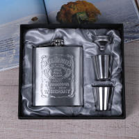 Botella De Alcohol Portátil De 8oz En Acero Inoxidable Flask De Billetera Para Exteriores Caja De Regalo Vino Y Vodka Contenedor De Bebida Herramientas De Bebida - details 0