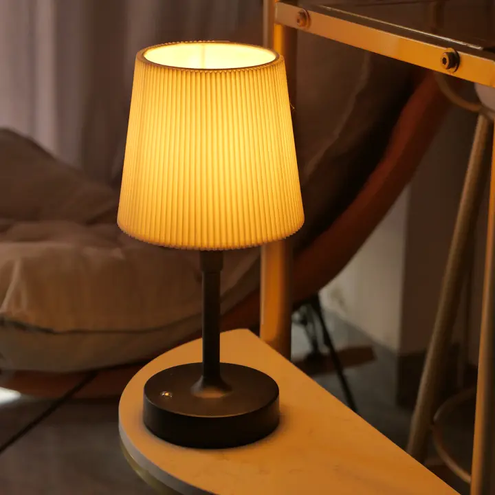 Lámpara De Mesa Recargable Sin Cable Con Luz Nocturna Táctil Y Dimmer Continuo Para Barra Restaurante Camping Luz De Noche Portátil Para Cama - 1