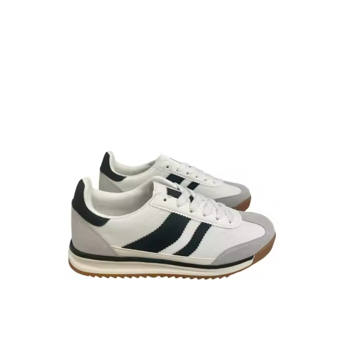 Calzado Estilo. Zapatilla deportiva urbana sport para mujer,  diseño estilizado y contemporáneo, suela flexible, están construidas para resistir el uso diario - 1