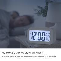 Reloj Despertador Digital, LED Pantalla Reloj Alarma Inteligente con Temperatura, Sensor de Brillo, 12/24 Horas, Función Snooze y Alarma para Dormitorio, Hogar, Oficina, Cocina(Batería) - details 5