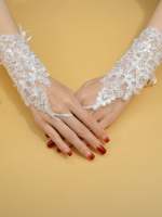 Guantes De Boda Elegantes En Tulle Blanco Con Perlas Y Pétalos Mesh Accesorios Fotográficos Versátiles Para Mujer - details 2