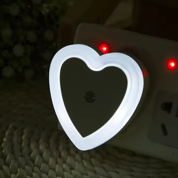 Luces Nocturnas LED En Forma De Corazón Sensor Sin Cable EU/US Plug Para Dormitorio Sala De Estar Habitación De Bebé Iluminación Ecológica - 1