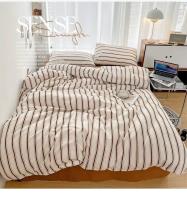 Juego De Cama De Cuatro Piezas Con Fundas De Almohada Y Fundas De Edredón En Estilo Estriado Rojo Y Azul Hecho De Algodón Lavado - details 3