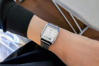 Reloj Casio VINTAGE EDGY AQ-230A-7A unisex dial analógico y digital - details 2