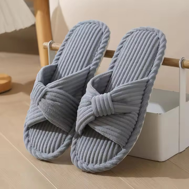 Zapatillas de felpa cruzadas para mujer - Nuevo modelo invierno/otoño, cálidas y cómodas para uso en casa - 1