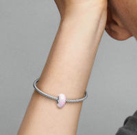 PANDORA Dijes de color rosa opalescente, accesorios de joyería de nicho para mujer, cuentas de bricolaje, regalo de San Valentín para novia, dijes de color rosa opalescente, talla única - details 1