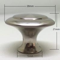 10 Pomos Metálicos para gatos de cocina, con aspecto de Maple inoxidable satinado, redondo y plateados. - details 1