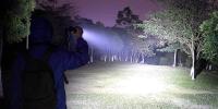 Linterna De Mano Zoom Alta Potencia 4 Núcleos XHP50 LED Tipo C USB Recargable Con Batería 18650 Lámpara Exterior Para Camping - details 8