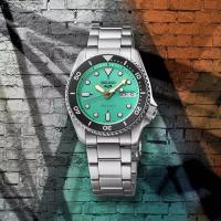 reloj automático buceo Seiko 5 Sports SKX ‘Midi’ Teal SRPK33K1 38mm 100m WR correa de acero - details 5