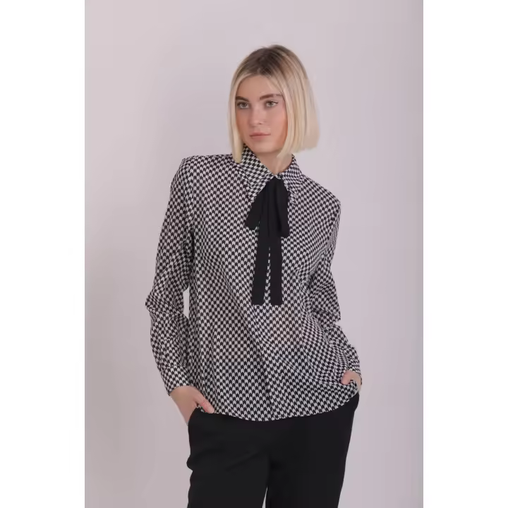 Blusa geométrica Mimi-Mua+ Firenze con lazo en el cuello - Estilo moderno y elegante para lucir con estilo y sofisticación - 1