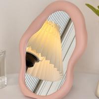 Espejo De Maquillaje En Forma De Nube Decorativo Estilo Crema Espejo De Peluquería Francesa De Pie Para El Vestidor Espejo De Pared Simple Y Desordenado - details 5