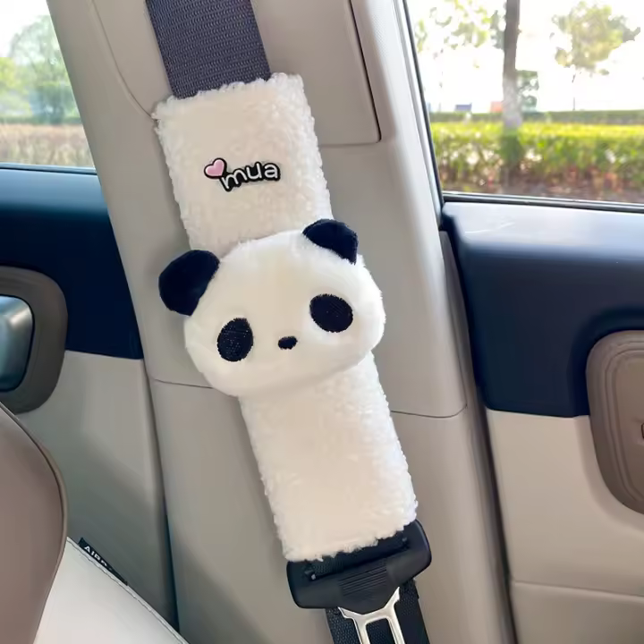 Funda De Cinturón De Seguridad De Peluche Con Diseño De Panda Divertido Para Protección Del Cuello Accesorio Universal Para Coche - 1