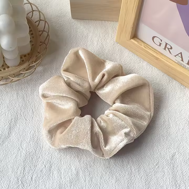 Elegantes Scrunchies De Veludo En Colores Sólidos 1 Pieza/4 Piezas Para Otoño/Invierno Cinturones Elásticos Para El Cabello Adecuados Para El Viaje Diario Regalo De Vacaciones - 1