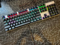 Teclado Mecánico GK410 De 104 Teclas Panel Metálico Luz RGB Verde Negro Té Juegos Completo Sin Impacto Para Computadora - details 11