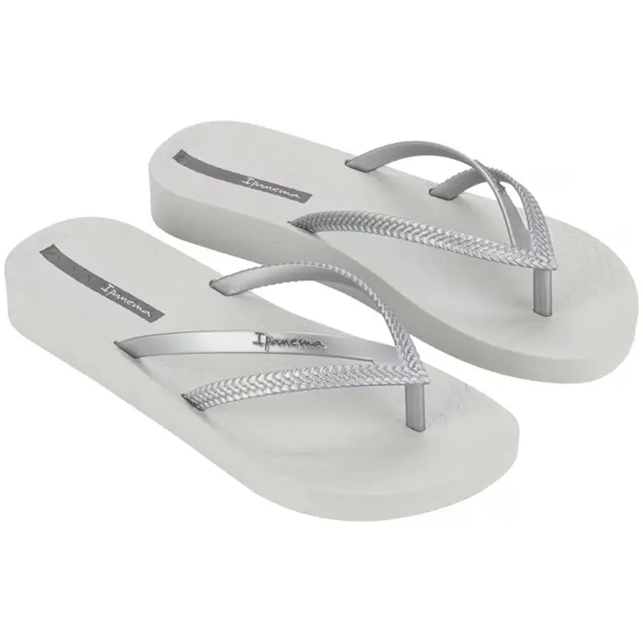 Calzado Lifestyle marca Ipanema modelo Ip 82840-Aq443 Grey/Silver para mujer - 1