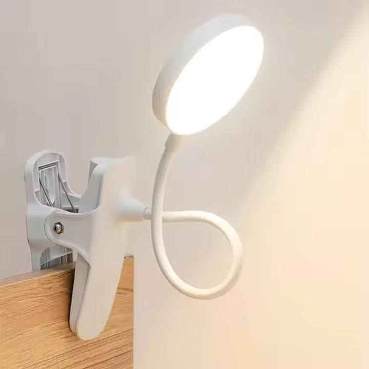 Lámpara de pared con clip Room Essential, luz de escritorio portátil de 3 colores, lámpara de escritorio pequeña con abrazadera, luces de lectura para libros, literas, cabeceros, maquillaje - 1